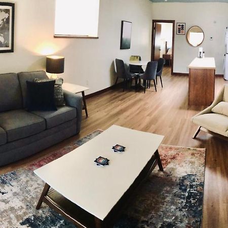 Your Downtown Rapid City Base Camp! Buitenkant foto